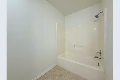 5122 Breckenridge Drive, Houston, TX 77066 - Photo 12