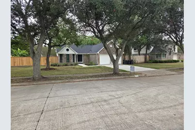 2915 Great Lakes Avenue, Sugar Land, TX 77479 - Photo 2
