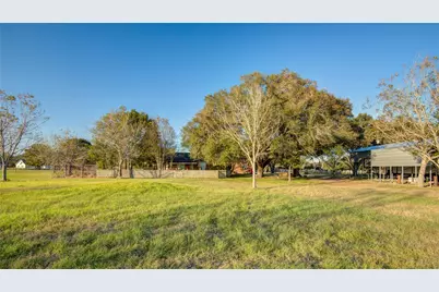 21503 Pecan Bend Road, Damon, TX 77430 - Photo 32