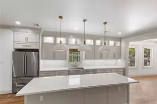 824 Cortlandt St, Houston, TX 77007 - Photo 8