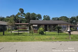 1716 Maiden Ln, Richmond, TX 77469 - Photo 2