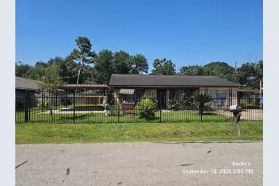 1716 Maiden Lane, Richmond, TX 77469 - Photo 2