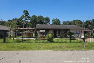 1716 Maiden Ln, Richmond, TX 77469 - Photo 2