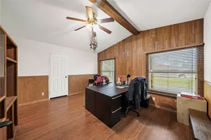 19645 Nordt Rd, Damon, TX 77430 - Photo 18