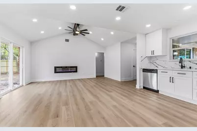 7502 Woodsman Trail, Houston, TX 77040 - Photo 12