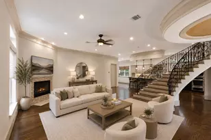 4003 Dumbarton St, Houston, TX 77025 - Photo 10