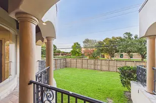 4003 Dumbarton St, Houston, TX 77025 - Photo 14