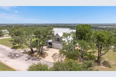 111 Kathleen, La Grange, TX 78945 - Photo 16