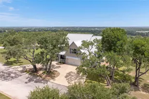 111 Kathleen, La Grange, TX 78945 - Photo 16