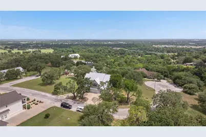 111 Kathleen, La Grange, TX 78945 - Photo 12