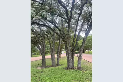 111 Kathleen, La Grange, TX 78945 - Photo 14