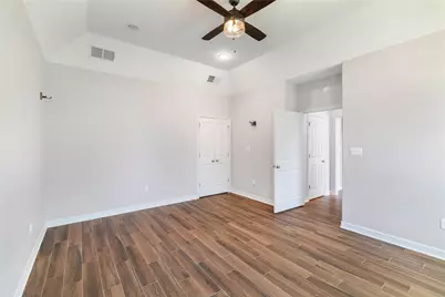 111 Kathleen, La Grange, TX 78945 - Photo 26