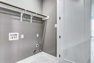 8022 Sunbury St, Houston, TX 77028 - Photo 34