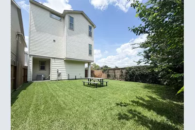 1803 Crestdale Drive, Houston, TX 77080 - Photo 34