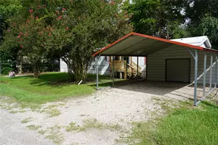 8786 Scarlet Oak, Willis, TX 77318 - Photo 2