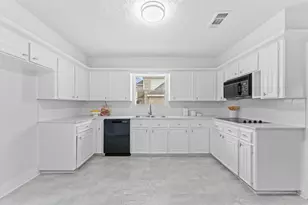 16414 York Minster Dr, Spring, TX 77379 - Photo 2