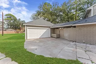 16414 York Minster Dr, Spring, TX 77379 - Photo 32