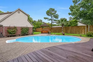 1207 W Edgewood Dr, Friendswood, TX 77546 - Photo 36