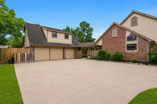 1207 W Edgewood Dr, Friendswood, TX 77546 - Photo 38