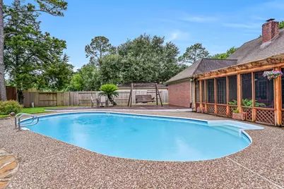 1207 W Edgewood Drive, Friendswood, TX 77546 - Photo 34