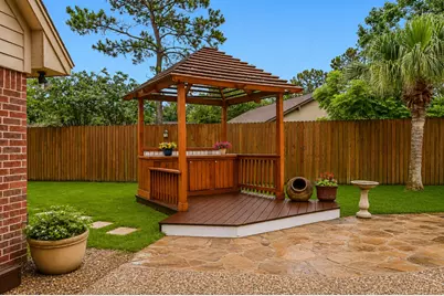 1207 W Edgewood Drive, Friendswood, TX 77546 - Photo 36