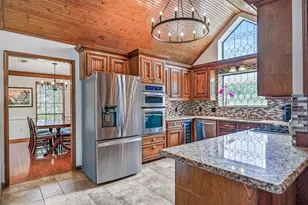 1207 W Edgewood Dr, Friendswood, TX 77546 - Photo 16