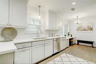 5403 Carew St, Houston, TX 77096 - Photo 8