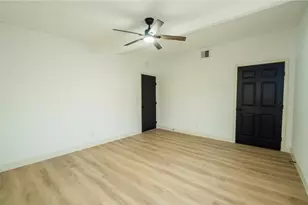 1402 Bayou Shore Dr, Galveston, TX 77551 - Photo 26
