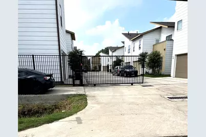 2328 Paul Quinn Street, Houston, TX 77091 - Photo 10