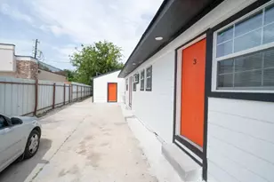 1426 Telephone Rd, Houston, TX 77023 - Photo 6
