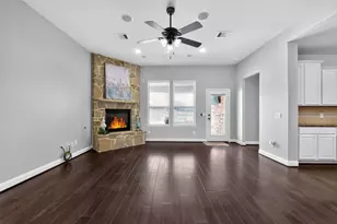 1303 Ownby Ct, Pearland, TX 77581 - Photo 16