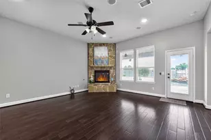 1303 Ownby Ct, Pearland, TX 77581 - Photo 12