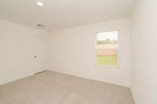 7907 Meadow Cranesbill Dr, Houston, TX 77016 - Photo 10