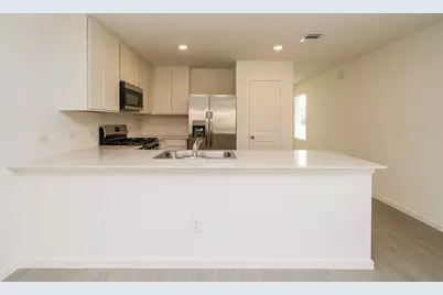 7907 Meadow Cranesbill Drive, Houston, TX 77016 - Photo 2