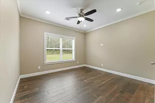 9025 Water Buck Ln, Conroe, TX 77303 - Photo 32