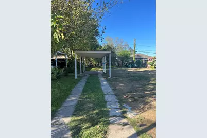 1315 15th Street, Galena Park, TX 77547 - Photo 2