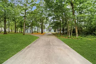 145 Island Dr, Livingston, TX 77351 - Photo 12