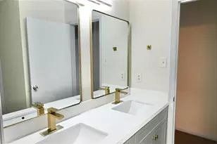 202 Coronation Dr, Houston, TX 77034 - Photo 20