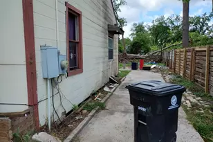 6911 Finch St, Houston, TX 77028 - Photo 6