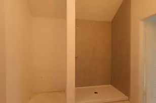629 Falling Cave Dr, Willis, TX 77378 - Photo 8
