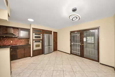 7655 Bellerive Drive #3, Houston, TX 77036 - Photo 18