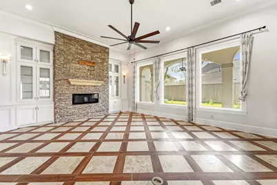 5637 Overbrook Lane, Houston, TX 77056 - Photo 14