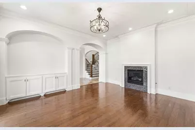 5637 Overbrook Lane, Houston, TX 77056 - Photo 10