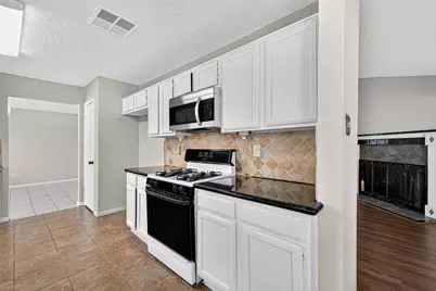 3435 Silverside Drive, Katy, TX 77449 - Photo 12