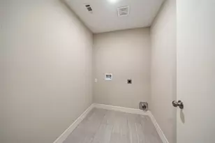 355 Windsor Square, Alvin, TX 77511 - Photo 20