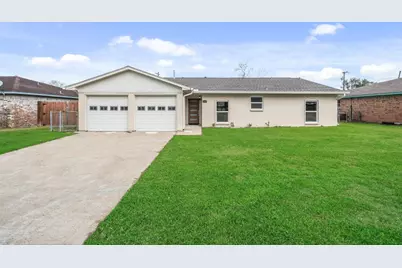 355 Windsor Square, Alvin, TX 77511 - Photo 1