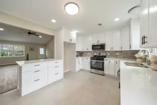 355 Windsor Square, Alvin, TX 77511 - Photo 8