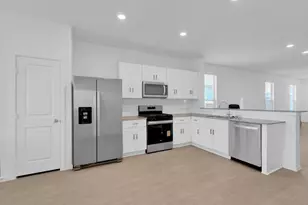 319 Bismuth Dr, Crosby, TX 77532 - Photo 2