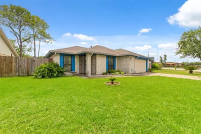 10406 Sagestar Lane, Houston, TX 77089 - Photo 2