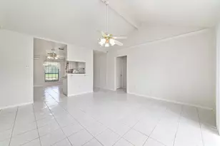 10406 Sagestar Ln, Houston, TX 77089 - Photo 6